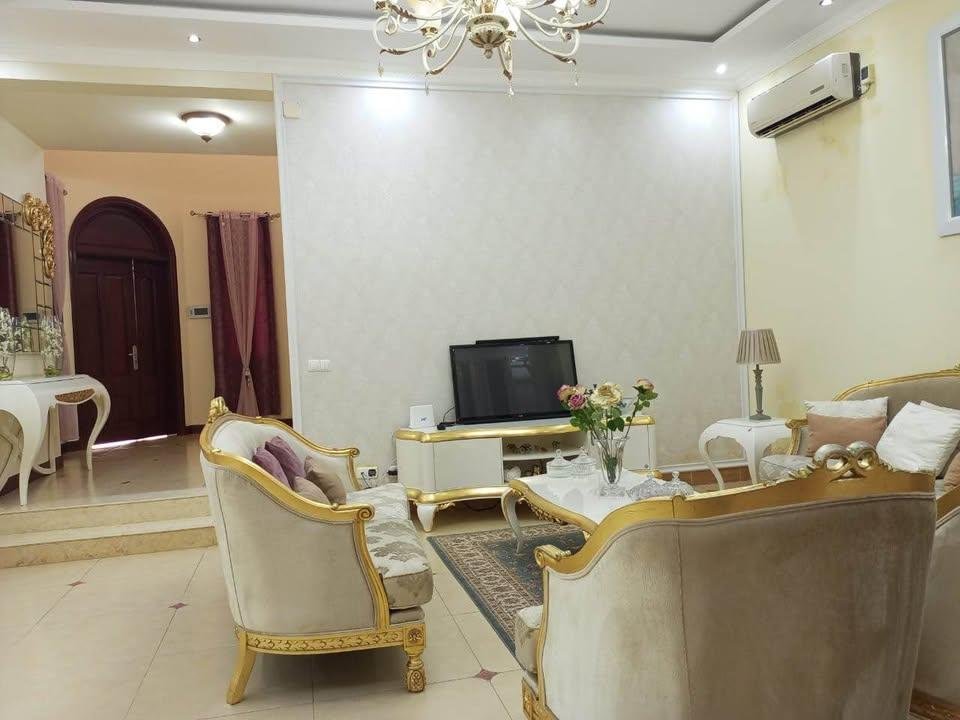 Vivenda V6 no Condomínio Jardim de Rosas – 2ª Fase